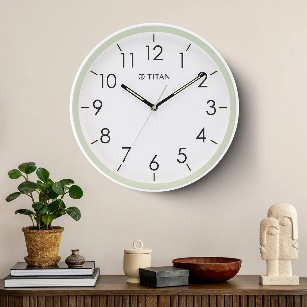 TITAN WALL CLOCK NTW0055PA01