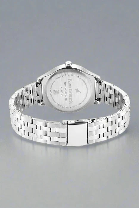 Fastrack 6152SM07 men's analog watch with a bold black dial, silver-tone stainless steel case, and a sleek black leather strap. A stylish and modern timepiece for any occasion.