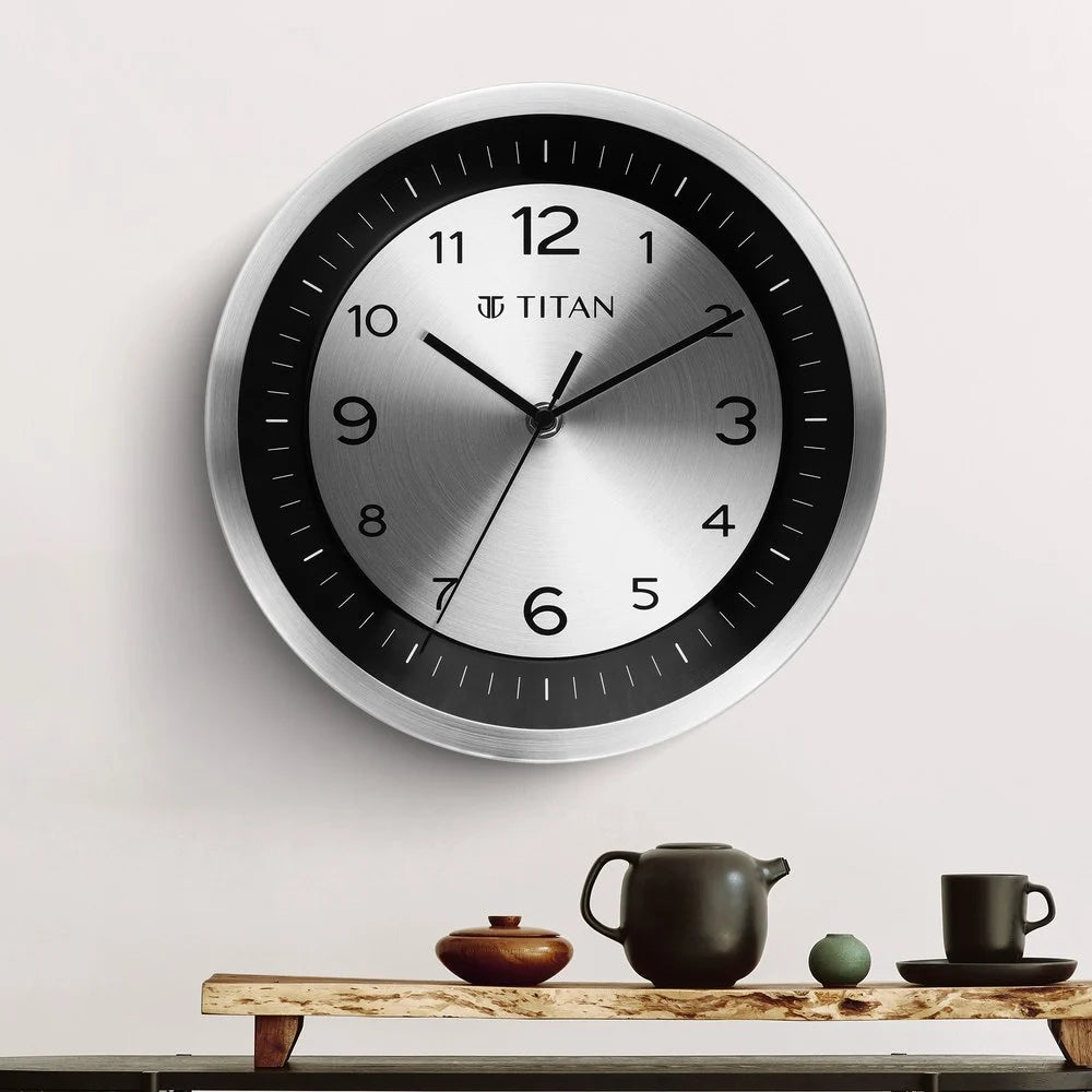 TITAN WALL CLOCK NTW0059MA01A