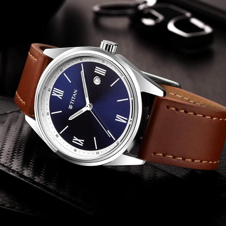 Titan 1864SL11 Quartz Analog Blue Dial Leather Strap Watch for Men.